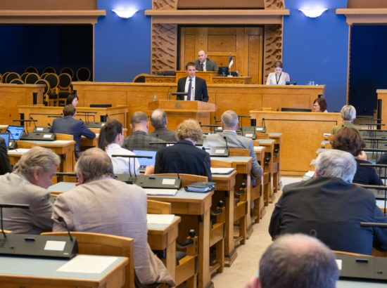 Riigikogu täiskogu istung, 3. mai 2016
